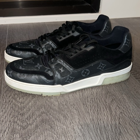 LV Trainer Sneaker - Picture 7 of 10